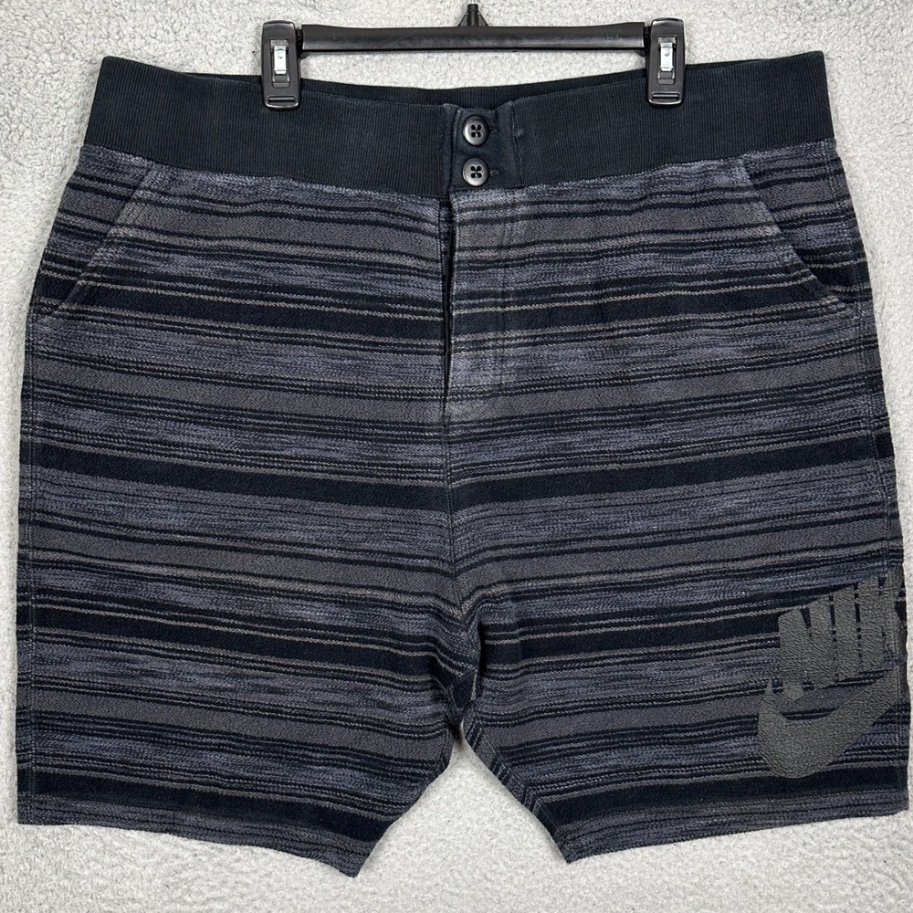Nike F.C. Shorts Mens 3XL Black Grey Striped Athletic Soccer Stretch Waist EUC